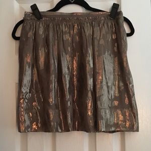 Club Monaco size 4 taupe and gold skirt